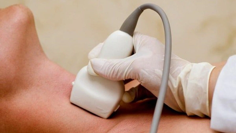 Siêu âm tuyến giáp chống chỉ định cho các bệnh nhân bị  bệnh lý vùng cổ